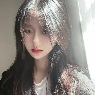 恐怖蜡像馆 封面